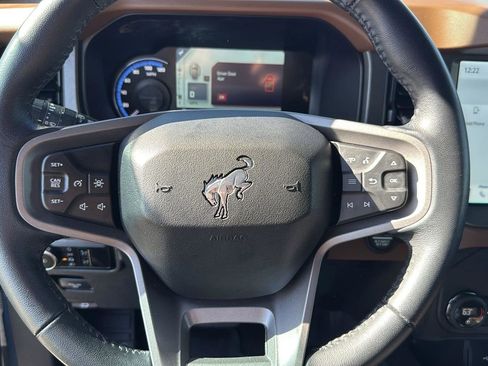 Used 2024 Ford Bronco Outer Banks image 15