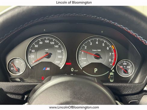 Used 2015 BMW M4 Convertible image 26