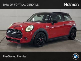 Used 2020 MINI Cooper S image 1