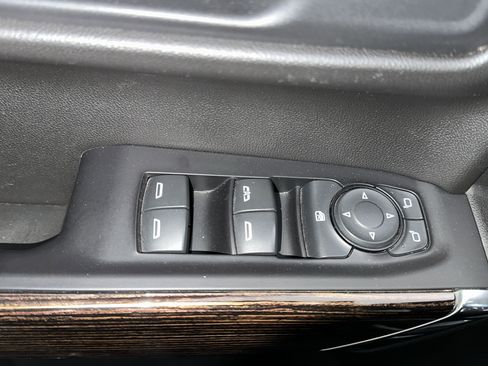 Used 2019 GMC Sierra 1500 SLE w/ SLE Convenience Package AWD/4WD image 23