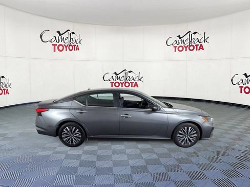 Used 2025 Nissan Altima 2.5 SV FWD image 4