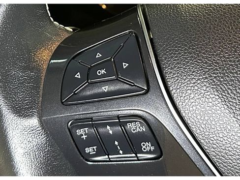 Used 2016 Ford Explorer Platinum AWD/4WD image 25