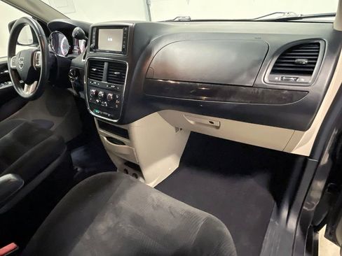 Used 2017 Dodge Grand Caravan SE w/ Power Window Group image 27