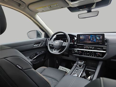 New 2026 Nissan Pathfinder Platinum AWD/4WD image 13