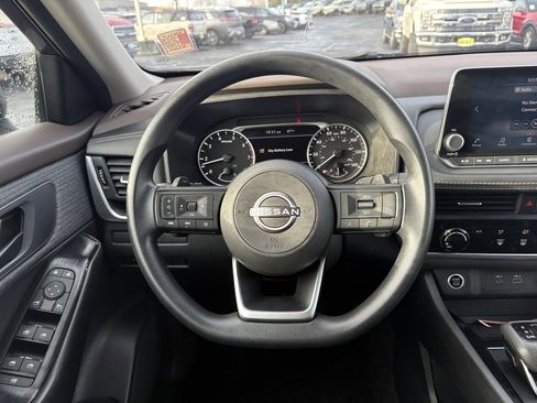 Used 2023 Nissan Rogue S image 21