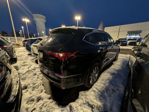 Used 2023 Acura MDX SH-AWD image 5