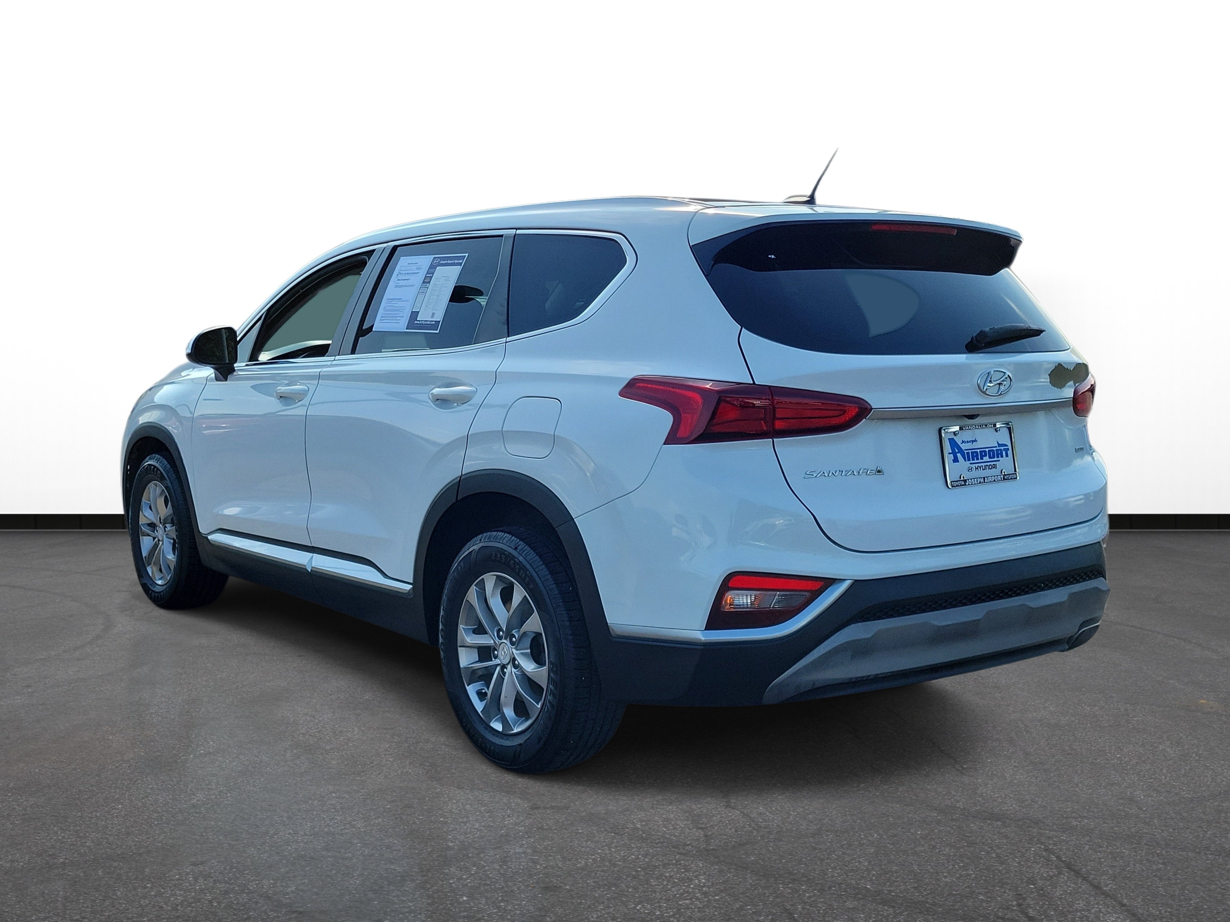 Used 2019 Hyundai Santa Fe SE AWD/4WD image 3
