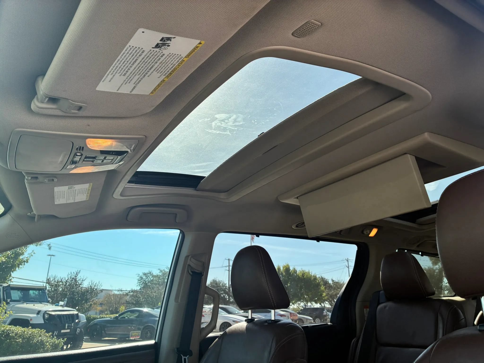 Used 2019 Toyota Sienna Limited Premium FWD image 13