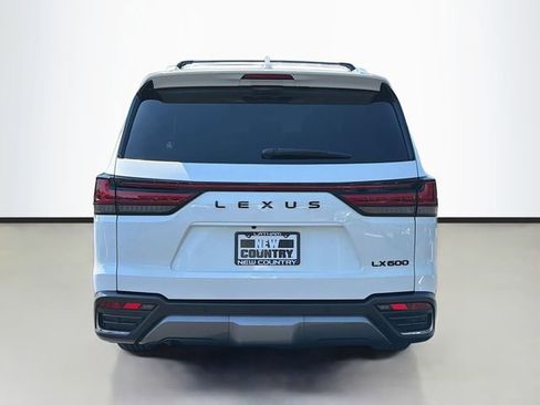 Used 2025 Lexus LX 600 4WD w/ Accessory Package (2T) image 6
