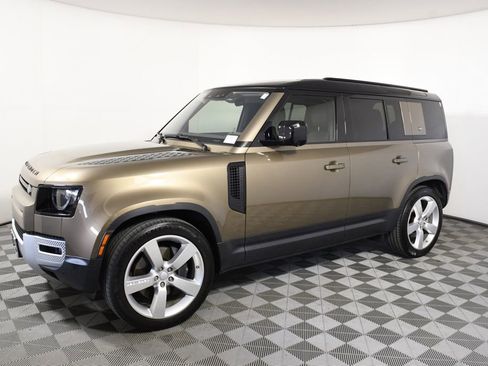 Used 2020 Land Rover Defender 110 First Edition image 2