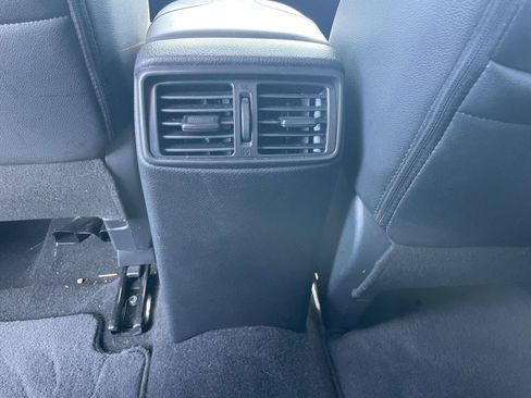 Used 2019 Nissan Rogue SL w/ Premium Package FWD image 14