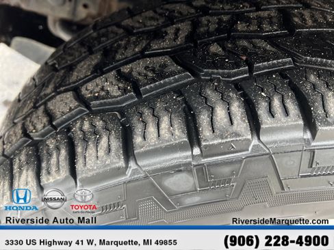 Used 2018 Toyota 4Runner TRD Off-Road Premium w/ Convenience Package AWD/4WD image 12