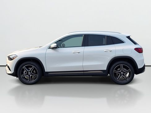 New 2026 Mercedes-Benz GLA 250 4MATIC image 2