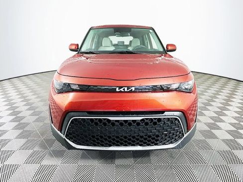 Used 2023 Kia Soul LX image 4