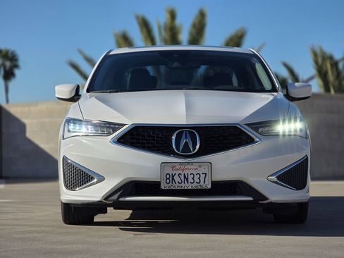 Used 2019 Acura ILX w/ Premium Package image 3