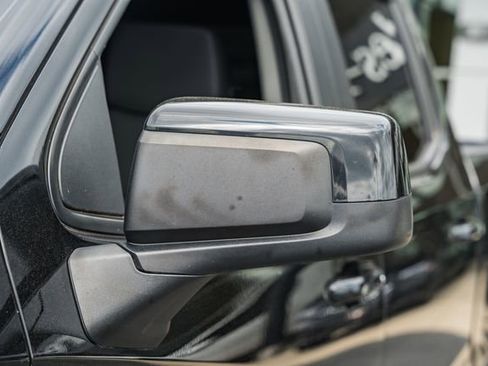 Used 2022 Chevrolet Silverado 1500 LT Trail Boss w/ LPO, Dark Essentials Package AWD/4WD image 16