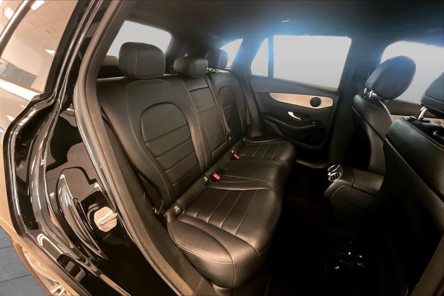 Used 2020 Mercedes-Benz GLC 300 image 19