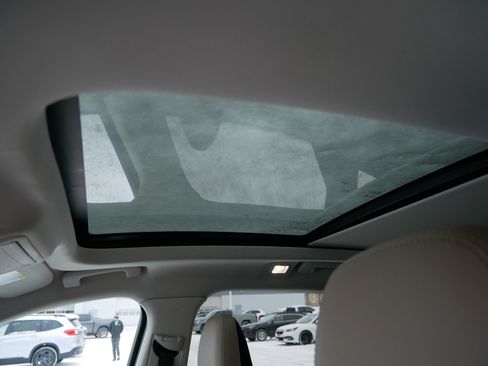 Used 2022 Ford Escape SEL image 32