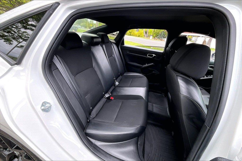 Used 2023 Honda Civic Sport image 29