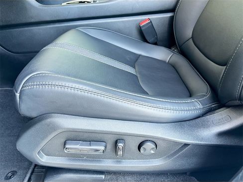 Used 2024 Honda Pilot Touring image 19