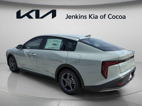 New 2026 Kia K4 FWD image 8