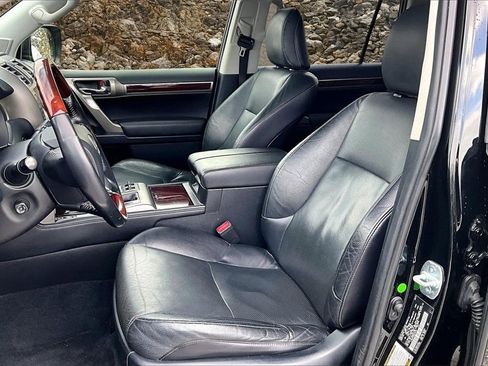 Used 2016 Lexus GX 460 460 w/ Premium Package image 23