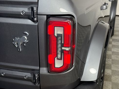 Used 2023 Ford Bronco Outer Banks AWD/4WD image 34