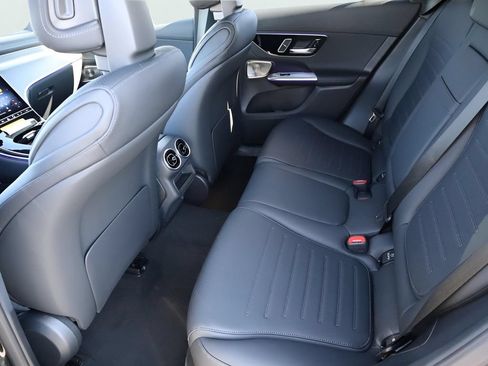 Used 2026 Mercedes-Benz GLC 300 4MATIC image 22