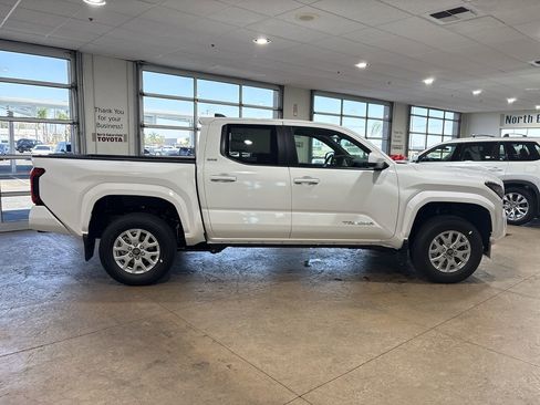 New 2026 Toyota Tacoma SR5 image 3