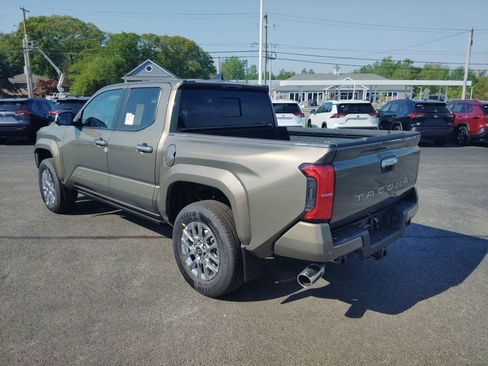 New 2026 Toyota Tacoma Limited AWD/4WD image 3