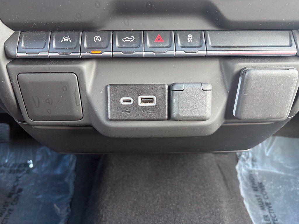 Used 2025 Chevrolet Silverado 1500 Custom AWD/4WD image 37