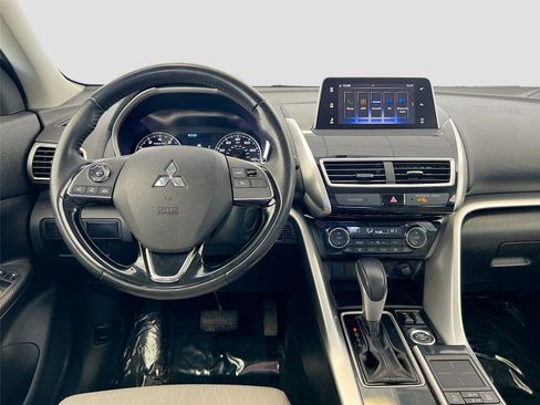 Used 2019 Mitsubishi Eclipse Cross SE AWD/4WD image 2