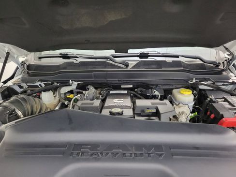 Used 2019 RAM 3500 Limited image 33