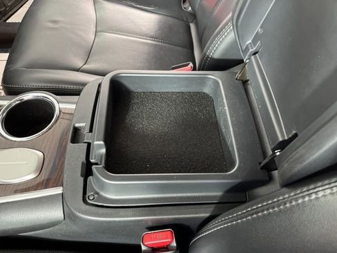 Used 2016 Nissan Pathfinder SL image 31