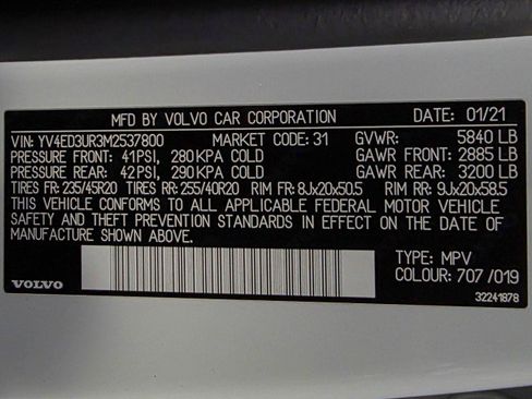 Used 2021 Volvo XC40 P8 Recharge w/ Advanced Package image 44