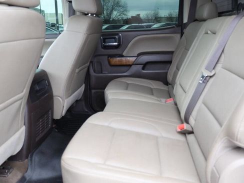 Used 2018 GMC Sierra 1500 SLT image 17