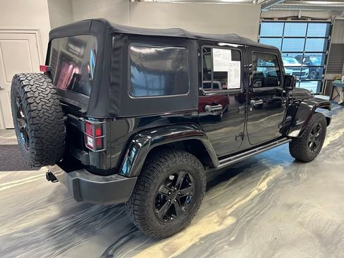 Used 2015 Jeep Wrangler Unlimited Sahara AWD/4WD image 26