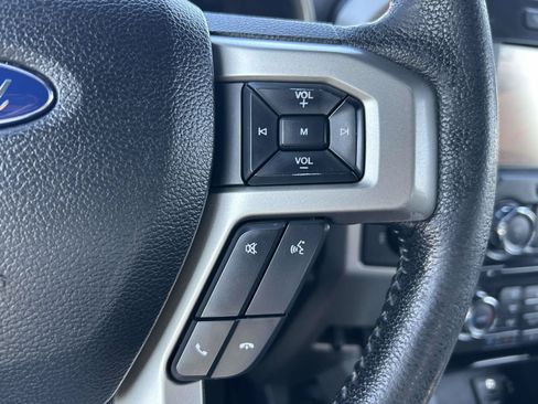 Used 2015 Ford F150 Lariat AWD/4WD image 23