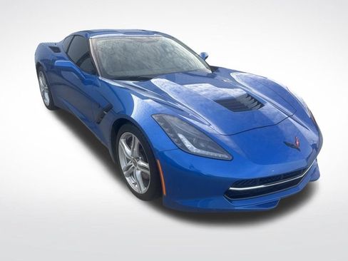 Used 2016 Chevrolet Corvette Stingray Coupe RWD image 3