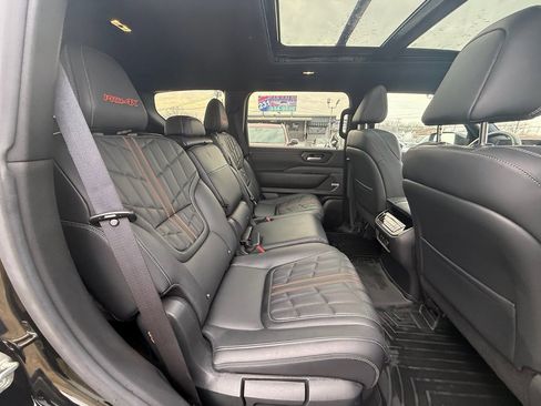 Used 2025 Nissan Armada PRO-4X w/ Pro-4X Premium Package image 23