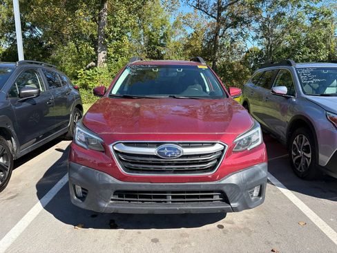Used 2020 Subaru Outback Premium AWD/4WD image 2