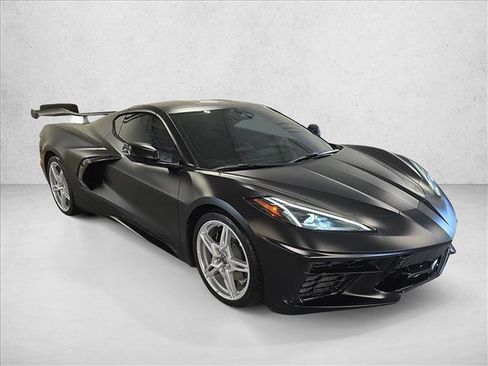 Used 2025 Chevrolet Corvette Stingray Premium Cpe w/ 3LT RWD image 3