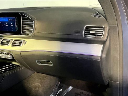 Used 2024 Mercedes-Benz GLE 450e 4MATIC image 19