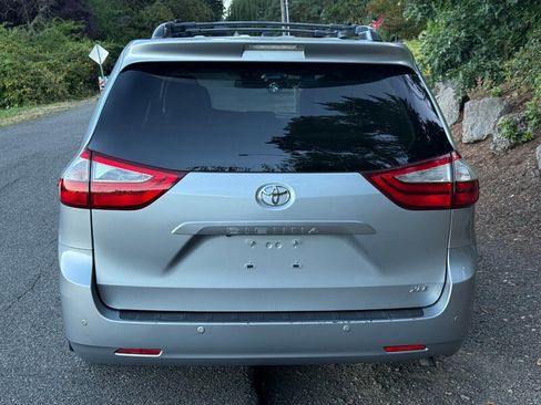 Used 2015 Toyota Sienna XLE Premium image 5