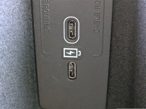 New 2026 Volvo XC60 T8 Ultra w/ Protection Package Premier image 32