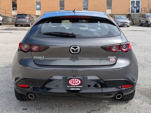 Used 2019 MAZDA MAZDA3 AWD Hatchback w/ Preferred Pkg image 4