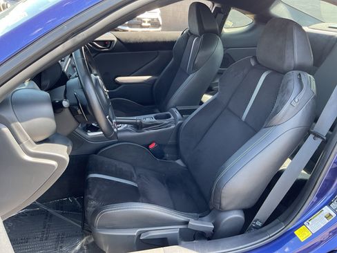 Used 2022 Toyota GR86 Premium w/ ALL Weather Mat Package (TMS) RWD image 18