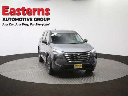 Used 2024 Nissan Rogue S AWD/4WD image 51