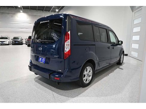 Used 2018 Ford Transit Connect XLT image 6