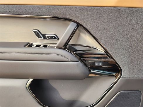 New 2026 Land Rover Range Rover Sport Dynamic SE image 16